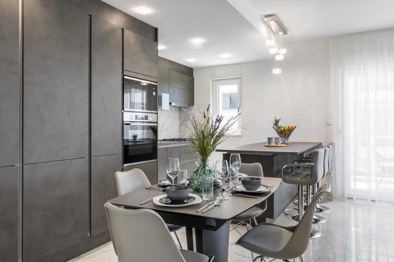 Elysian Zen Luxury Apartment - Two Bedroom Apartment With Terrace And Sea View Split Exterior foto
